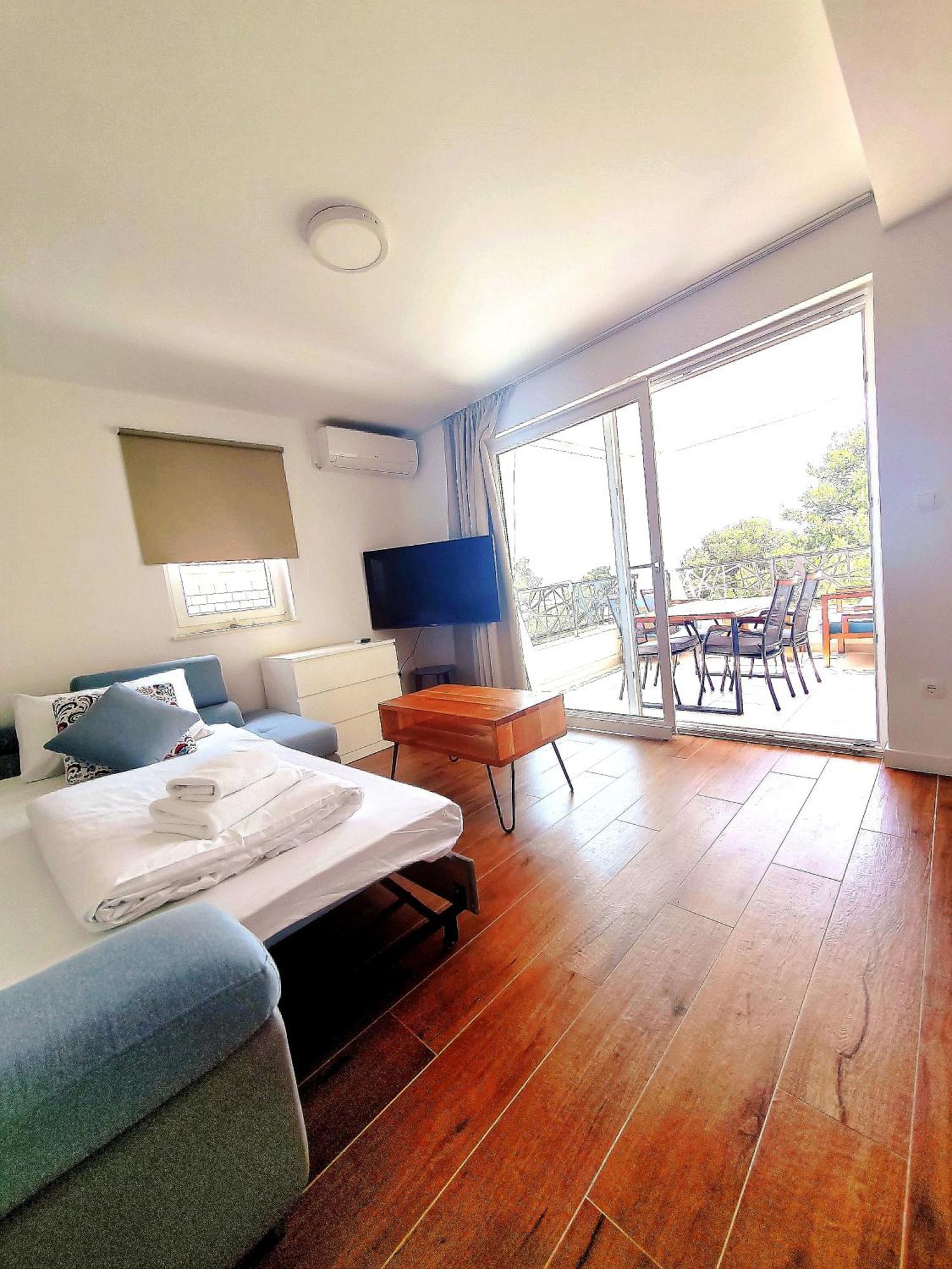 L&L Apartmani 1 Bol Extérieur photo