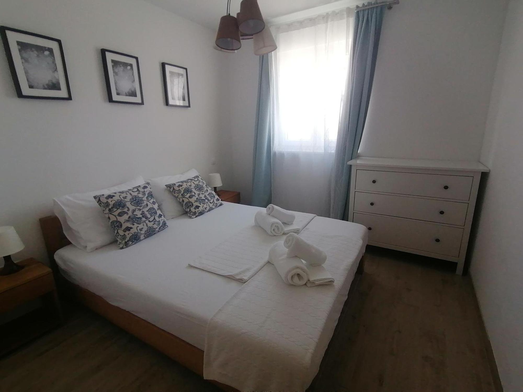 L&L Apartmani 1 Bol Extérieur photo