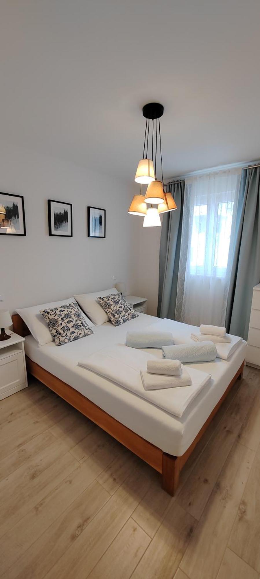 L&L Apartmani 1 Bol Extérieur photo