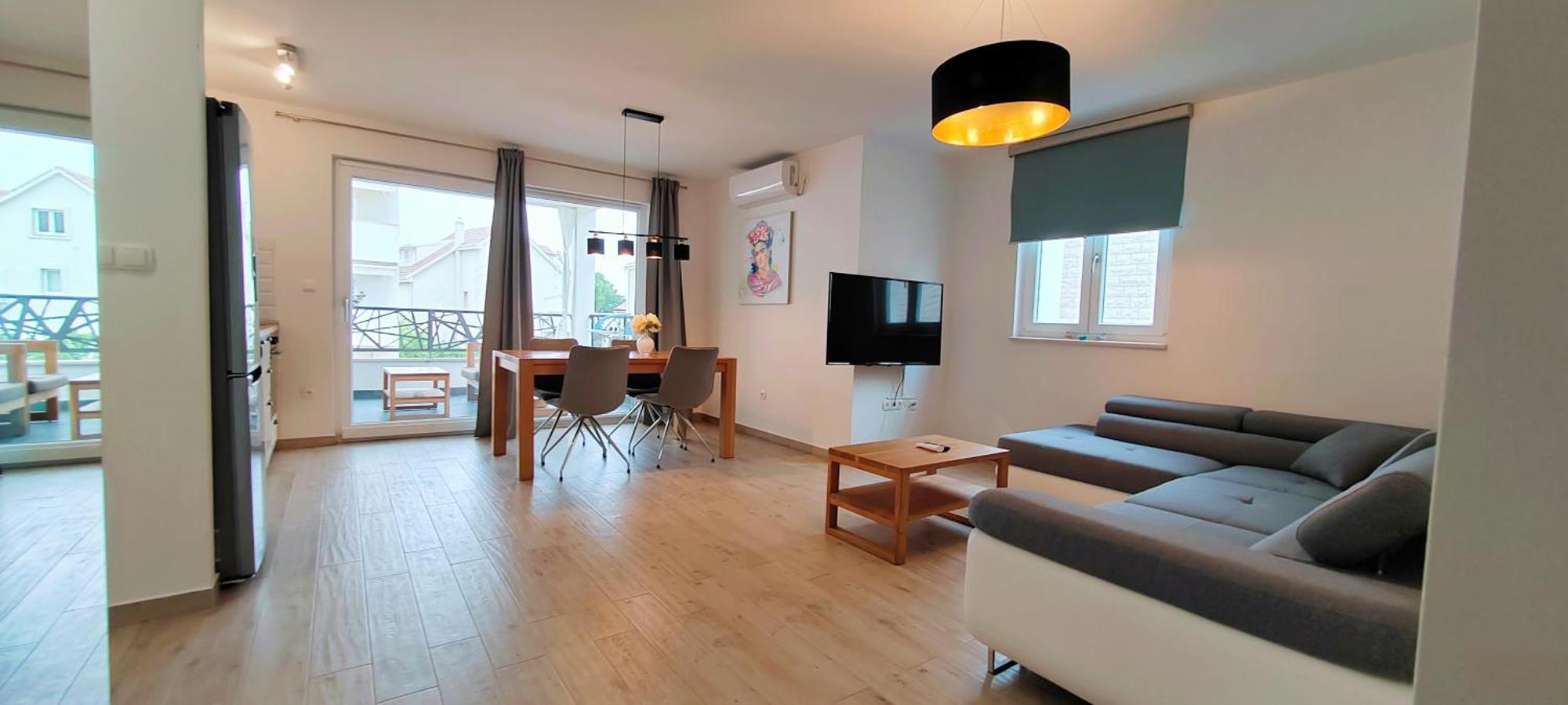 L&L Apartmani 1 Bol Extérieur photo