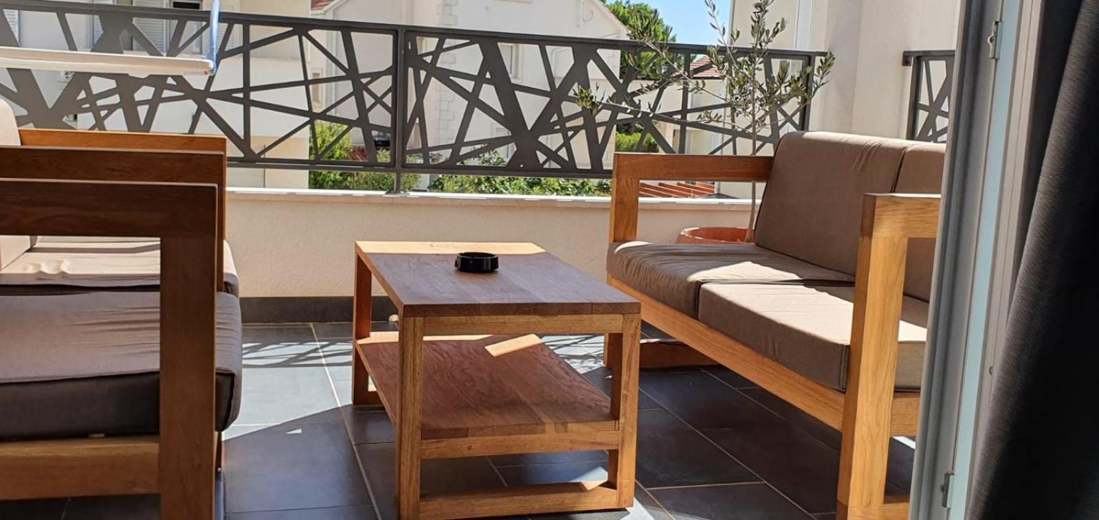 L&L Apartmani 1 Bol Extérieur photo